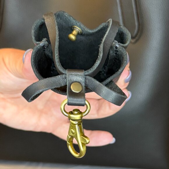 Portland Leather, Teeny Tiny Tote Keychain, Black (smooth), NWOT - Picture 3 of 4